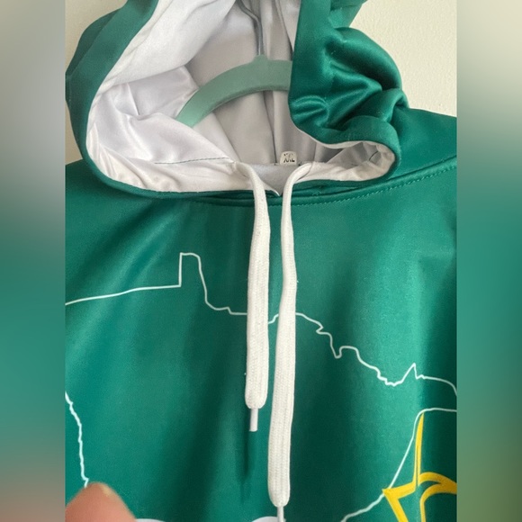 MN Star Men’s Pull Over Sweatshirt - Picture 3 of 4